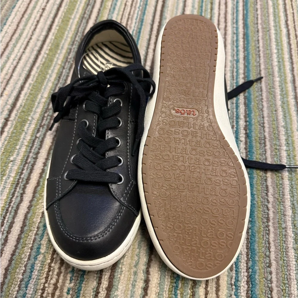 Taos Onward Black Womens Size 7